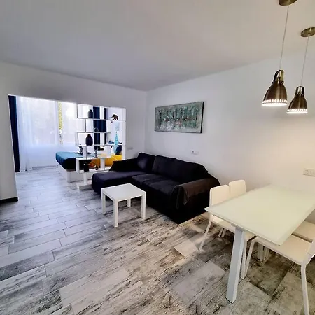 Smeraldo 11 Playa Roca Costa Teguise